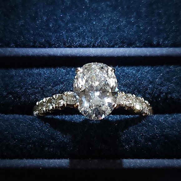 Diamond Engagement Ring 1.5 Carat Oval Lab Grown GIA-rated 2 TCW size 6 1/4 - Picture 1 of 6